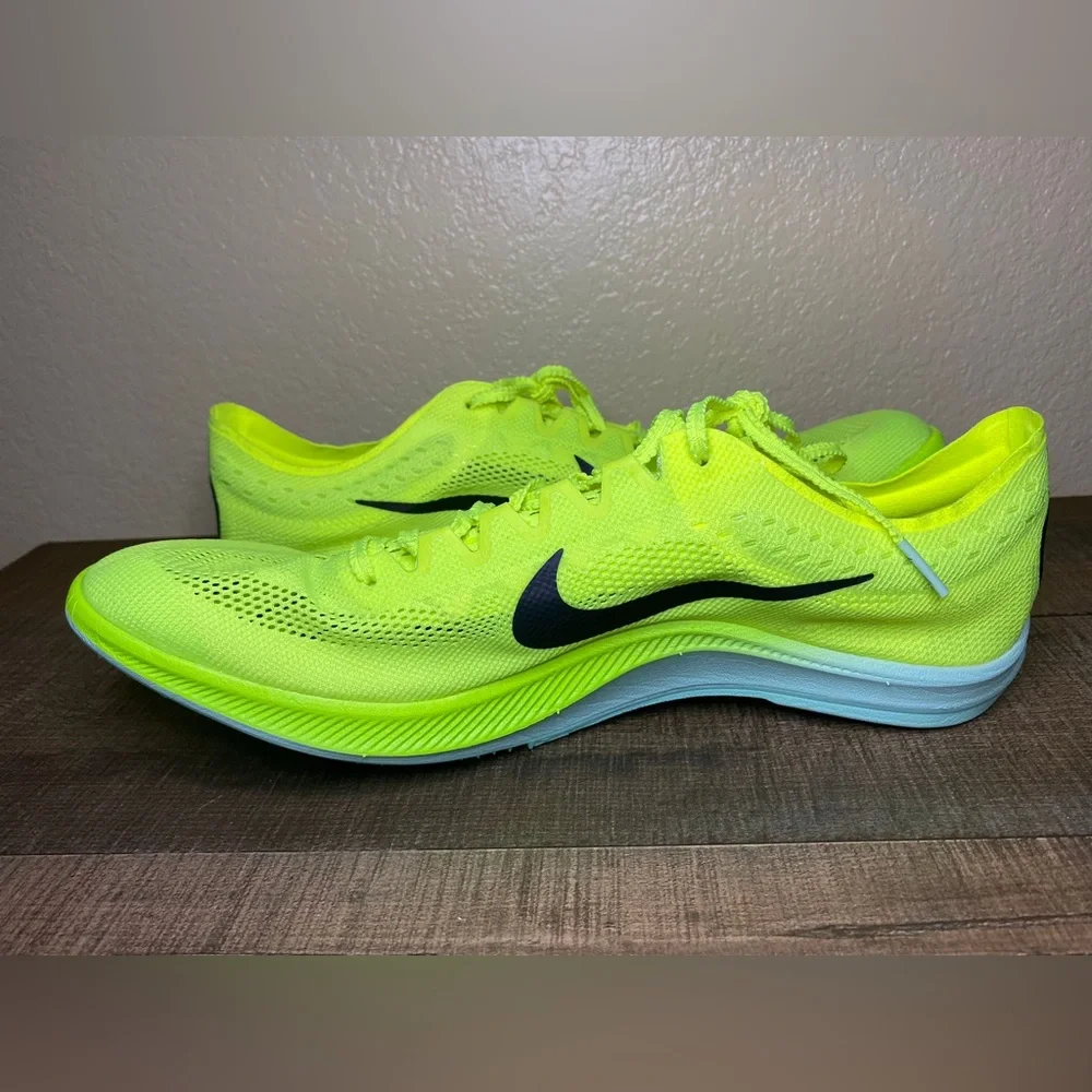 Nike ZoomX DragonFly Track & Field Spikes
- Sizes available._6